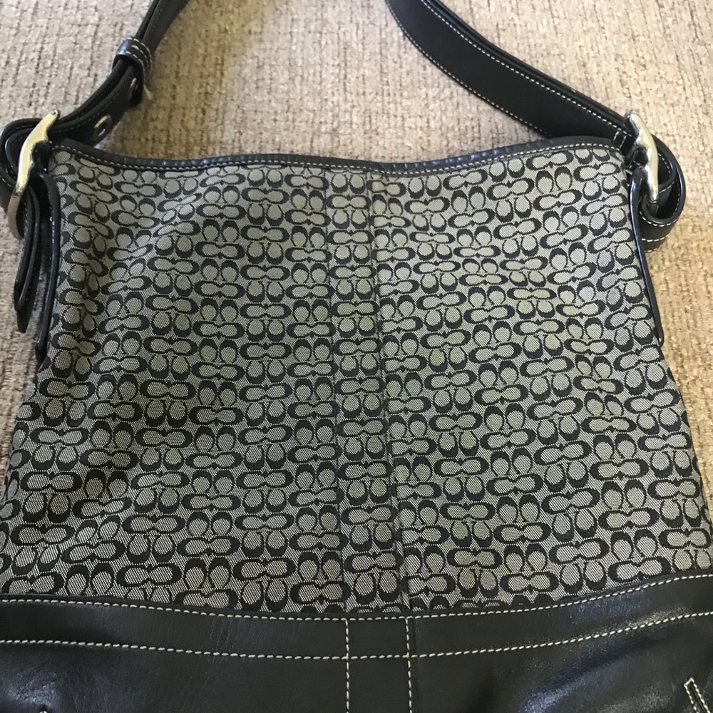 #211 Coach bag gently used condition